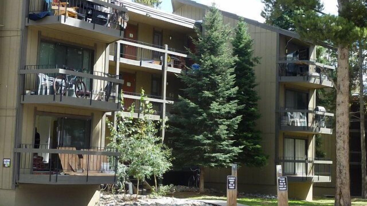 Photo of Outdoor in Peak 8
