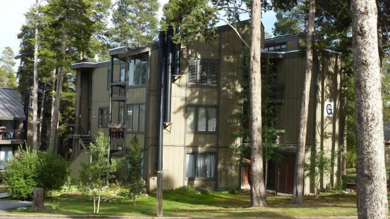 Photo of Outdoor in Peak 8