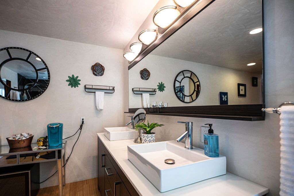 Photo of Bathroom in Alamosa