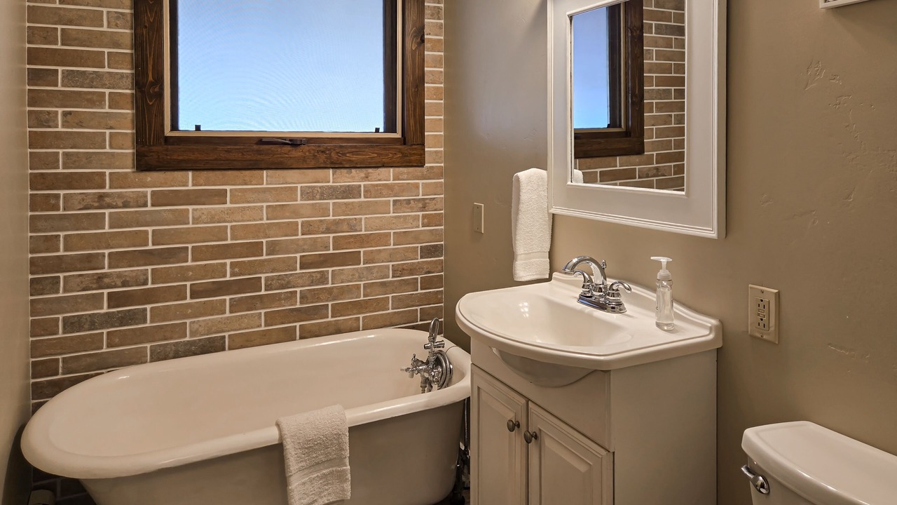 Photo of Bathroom in Del Norte