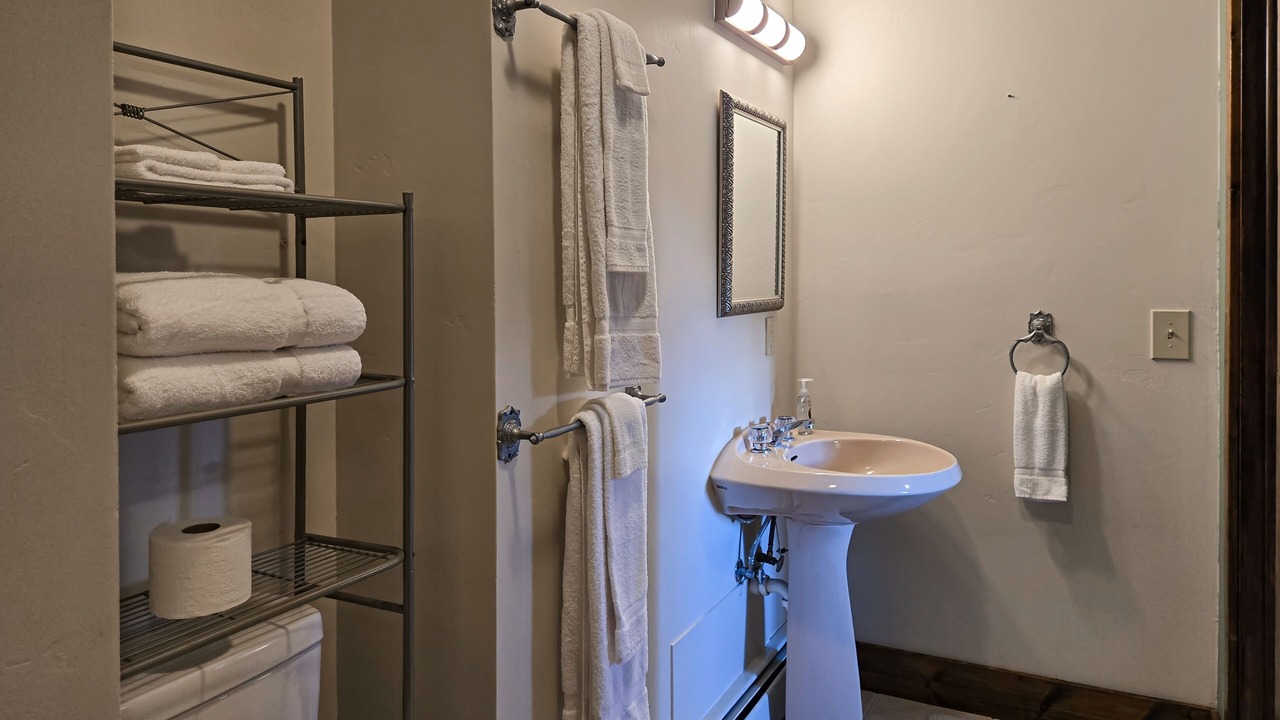 Photo of Bathroom in Del Norte
