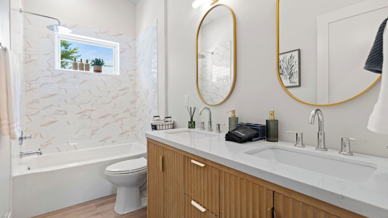 Photo of Bathroom in Sunnyside