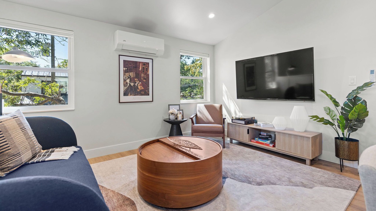 Photo of Livingroom in Sunnyside