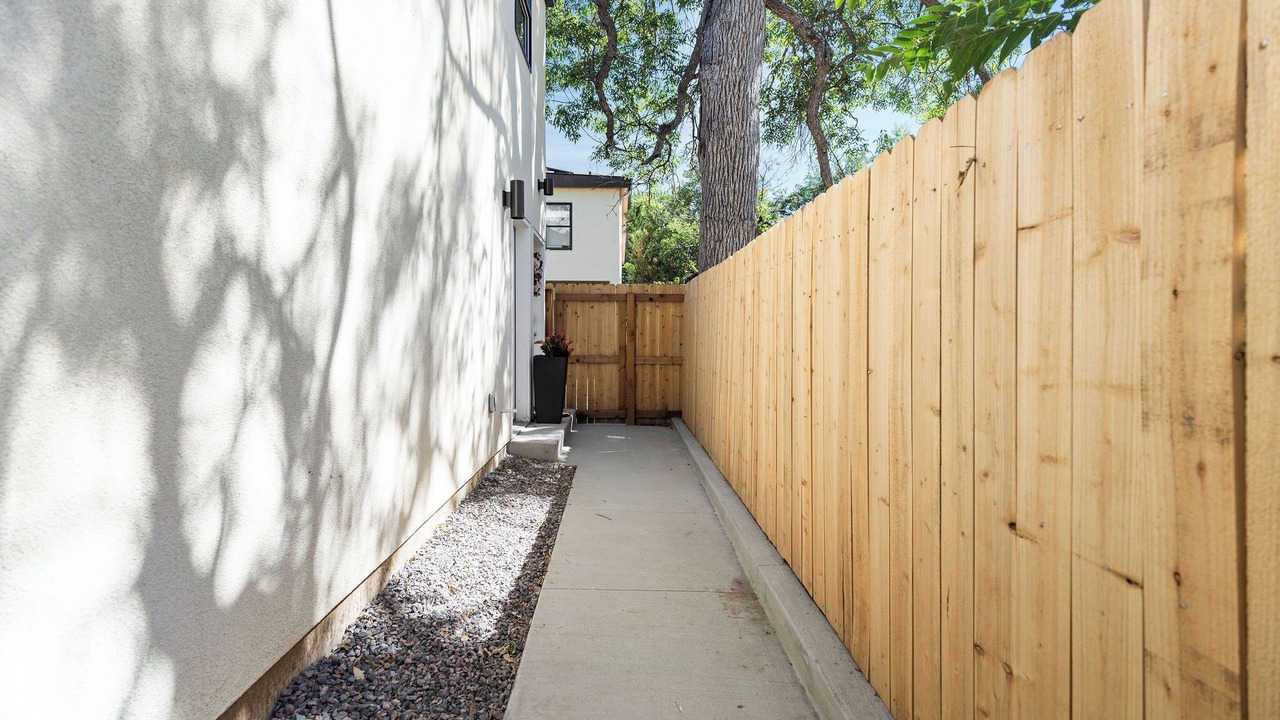 Photo of Outdoor in Sunnyside