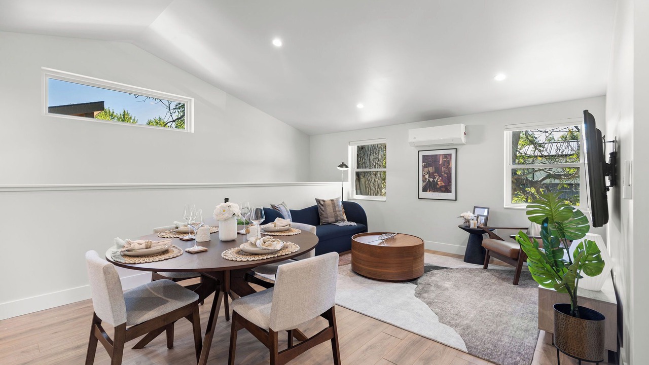 Photo of Livingroom in Sunnyside