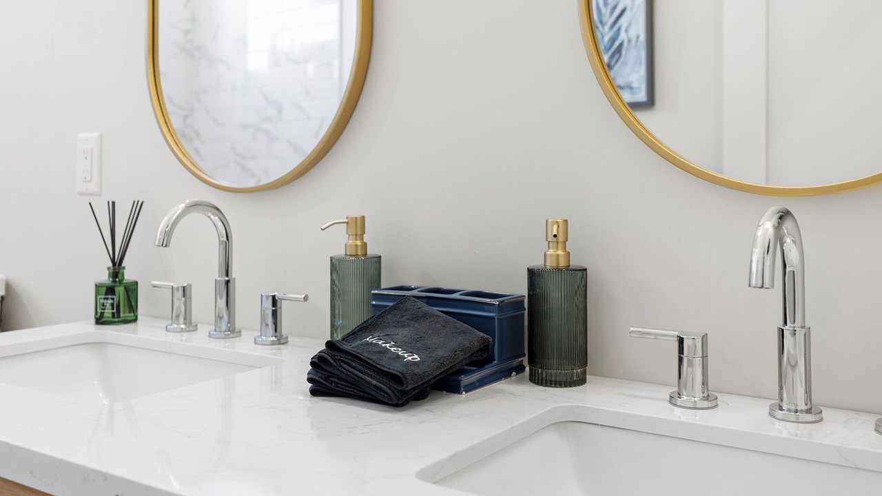 Photo of Bathroom in Sunnyside