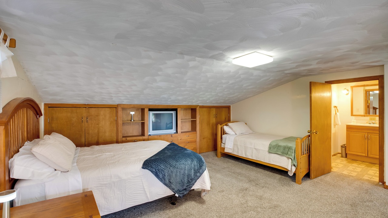Photo of Bedroom in Lazear