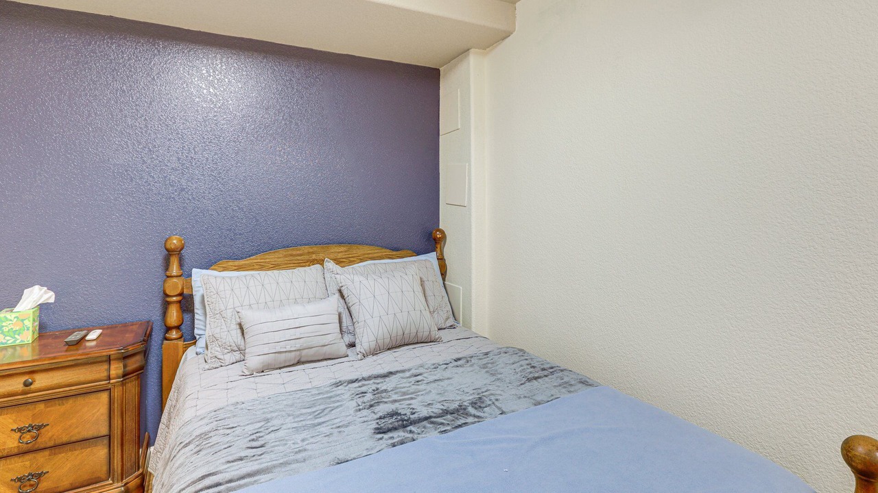 Photo of Bedroom in Aurora