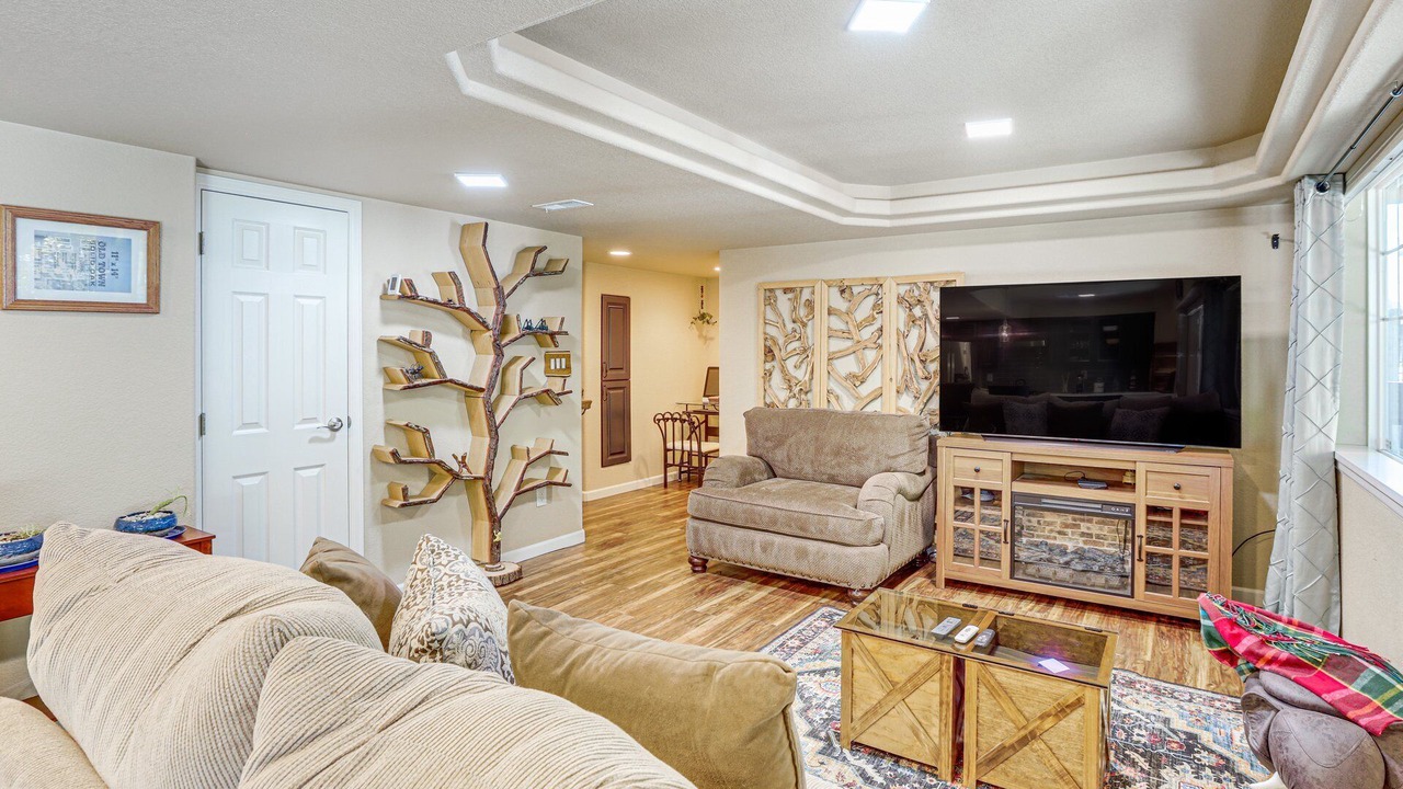 Photo of Livingroom in Aurora