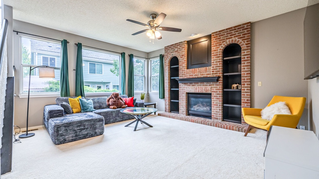 Photo of Livingroom in Centennial