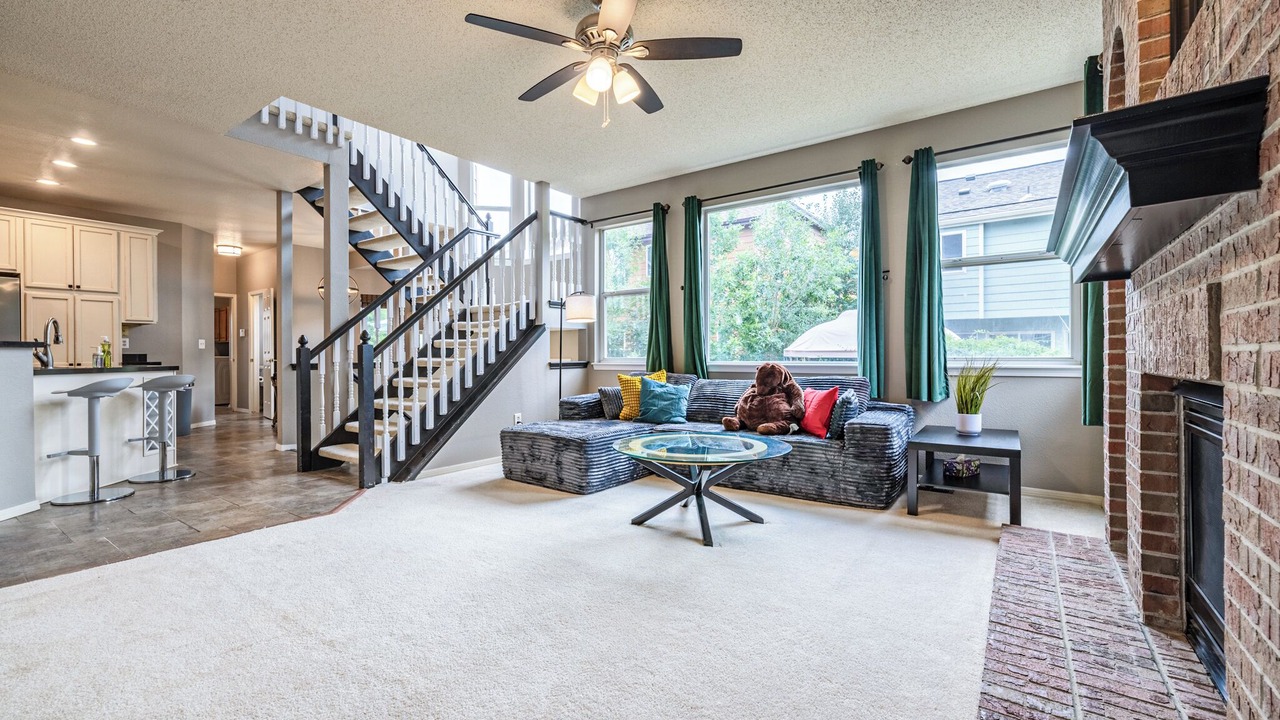 Photo of Livingroom in Centennial
