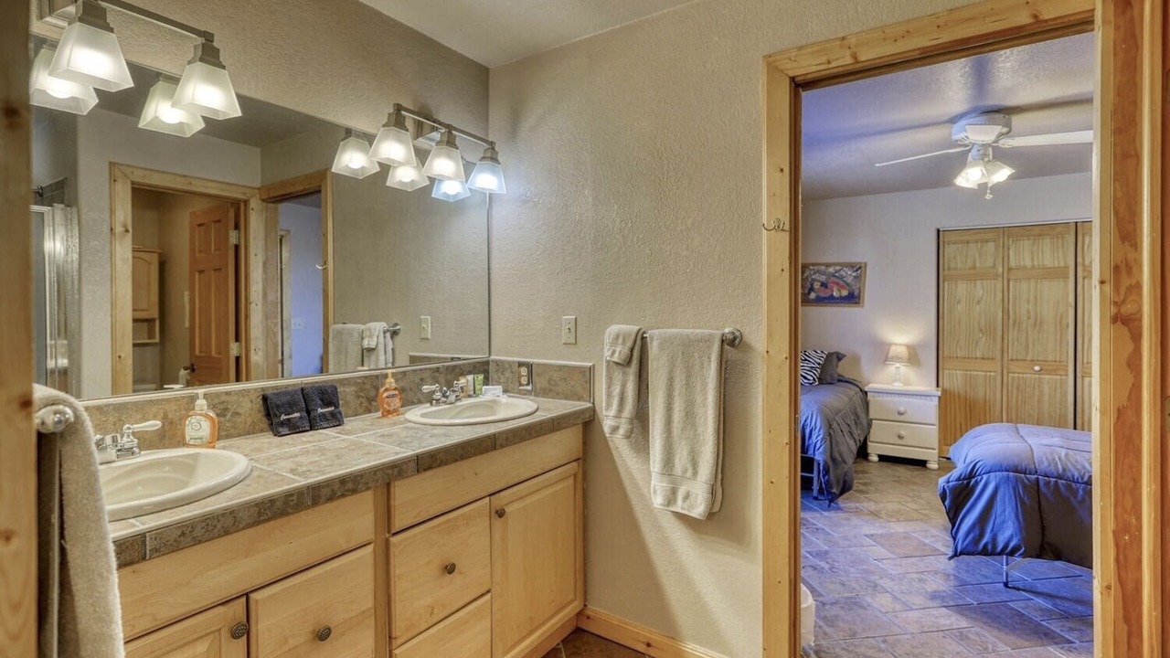 Photo of Bathroom in Del Norte