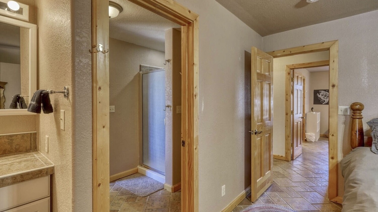 Photo of Bedroom in Del Norte