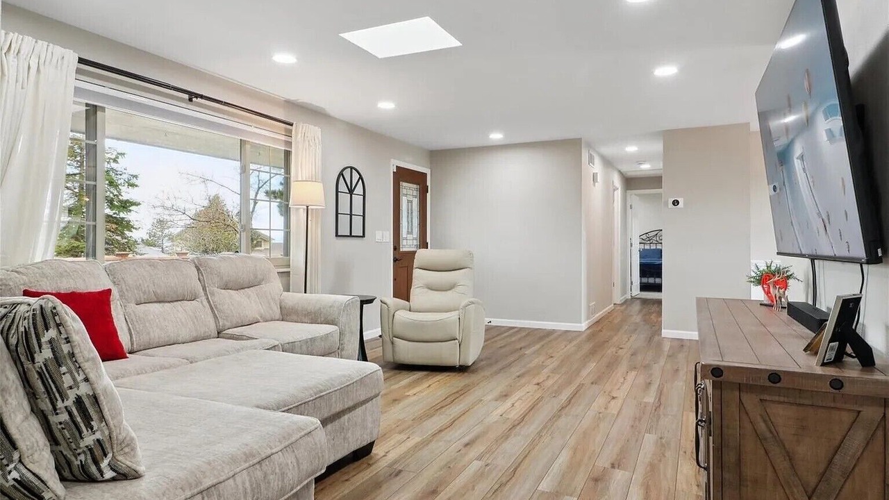 Photo of Livingroom in The Pinery