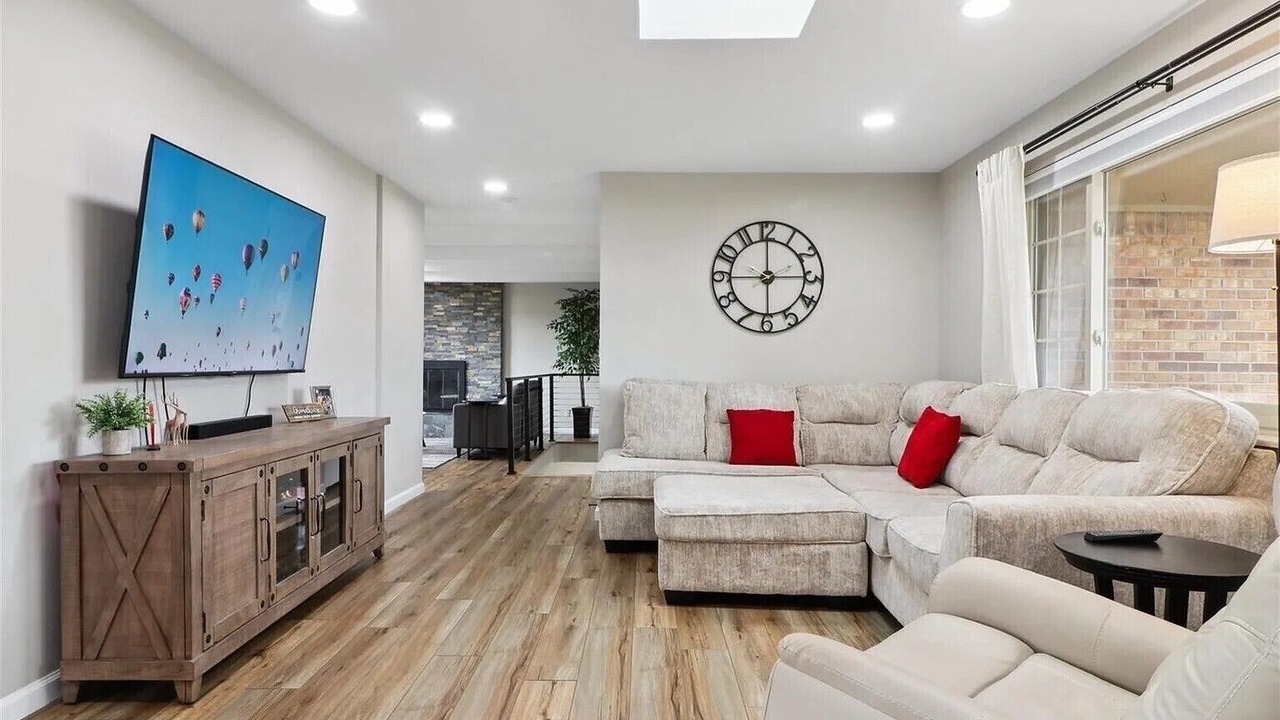 Photo of Livingroom in The Pinery