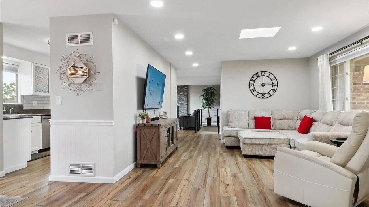 Photo of Livingroom in The Pinery