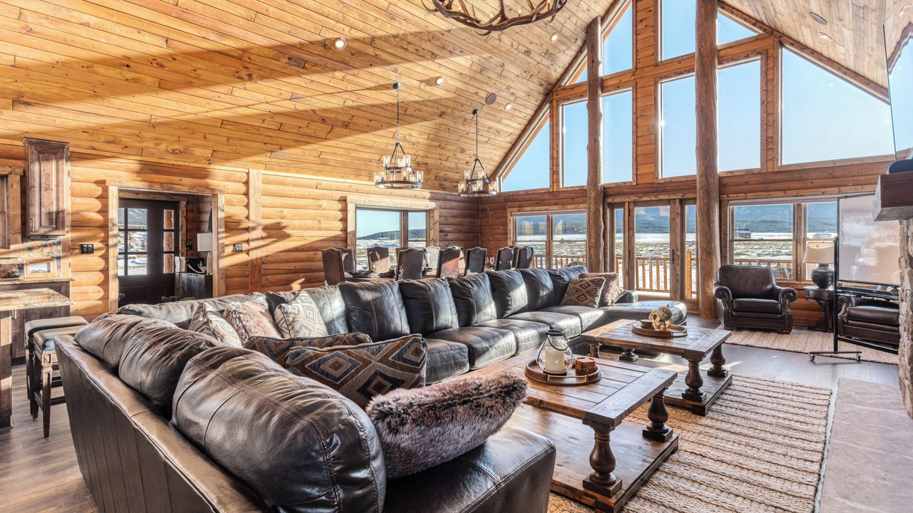 Photo of Livingroom in Twin Lakes