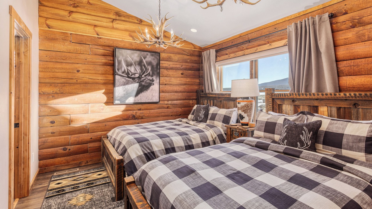 Photo of Bedroom in Twin Lakes
