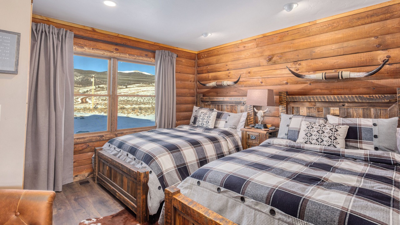 Photo of Bedroom in Twin Lakes