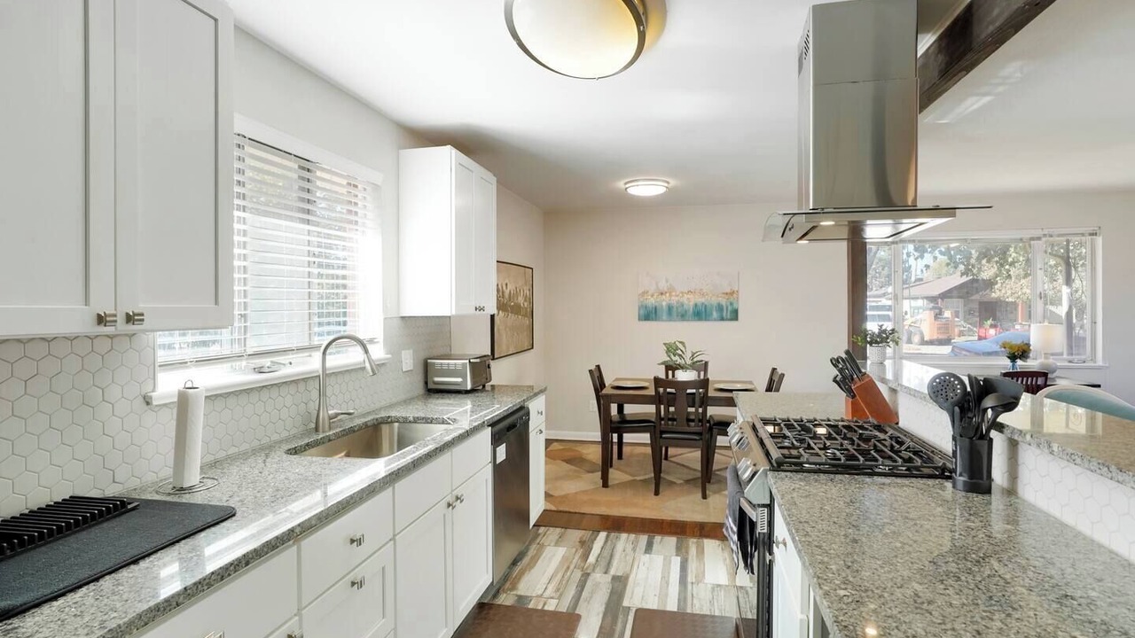 Photo of Kitchen in Athmar Park