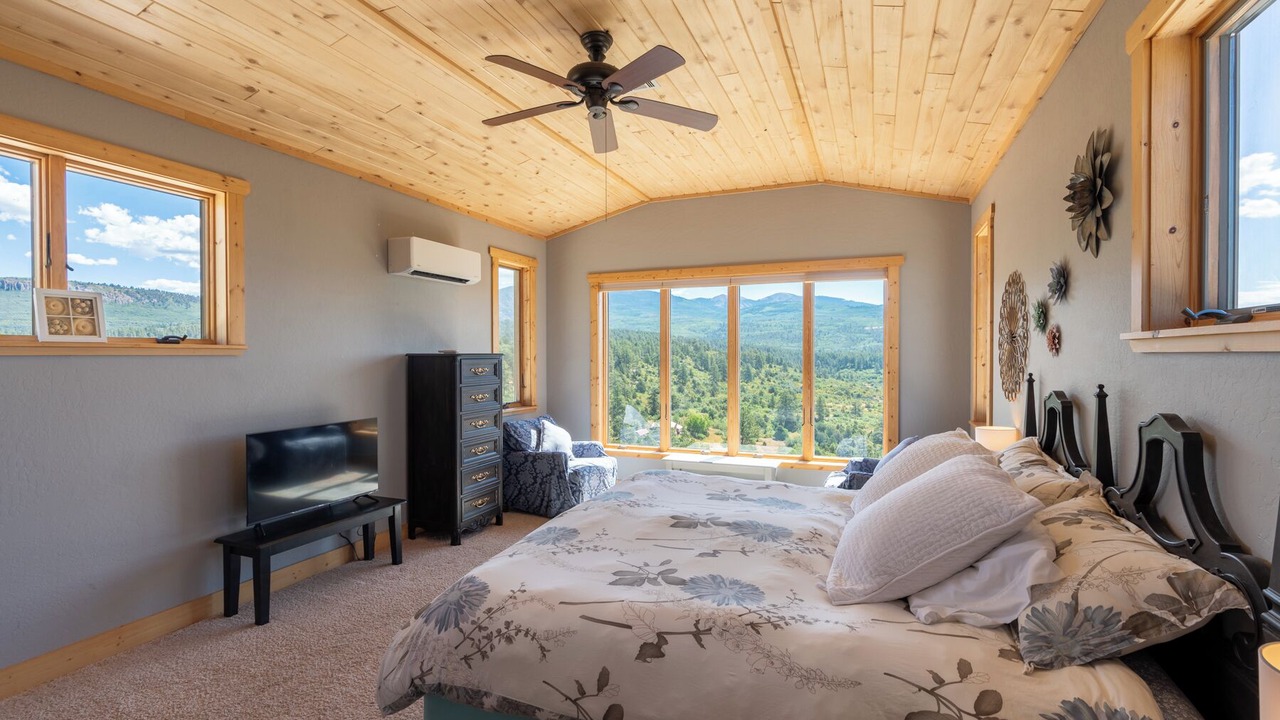 Photo of Bedroom in Mancos