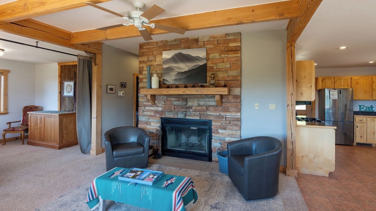 Photo of Livingroom in Mancos