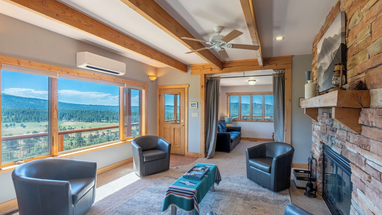 Photo of Livingroom in Mancos