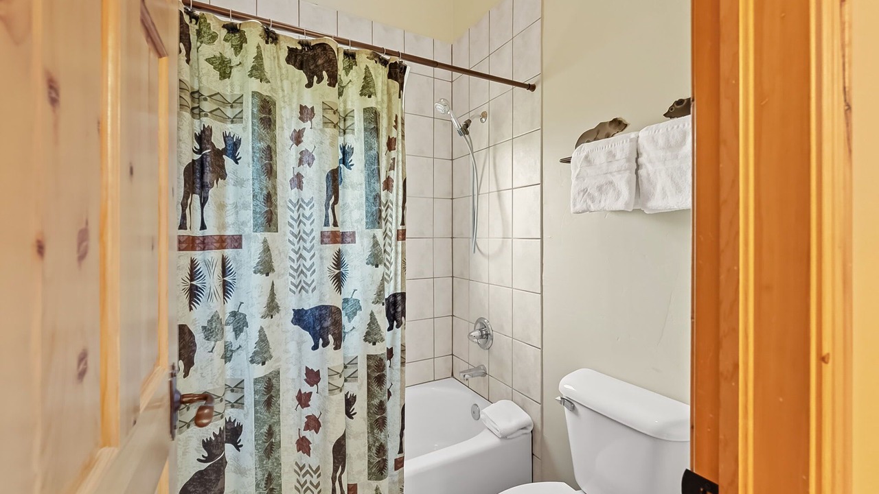 Photo of Bathroom in Three Peaks