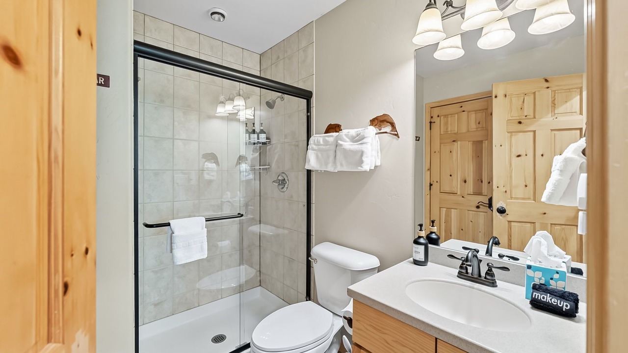 Photo of Bathroom in Three Peaks