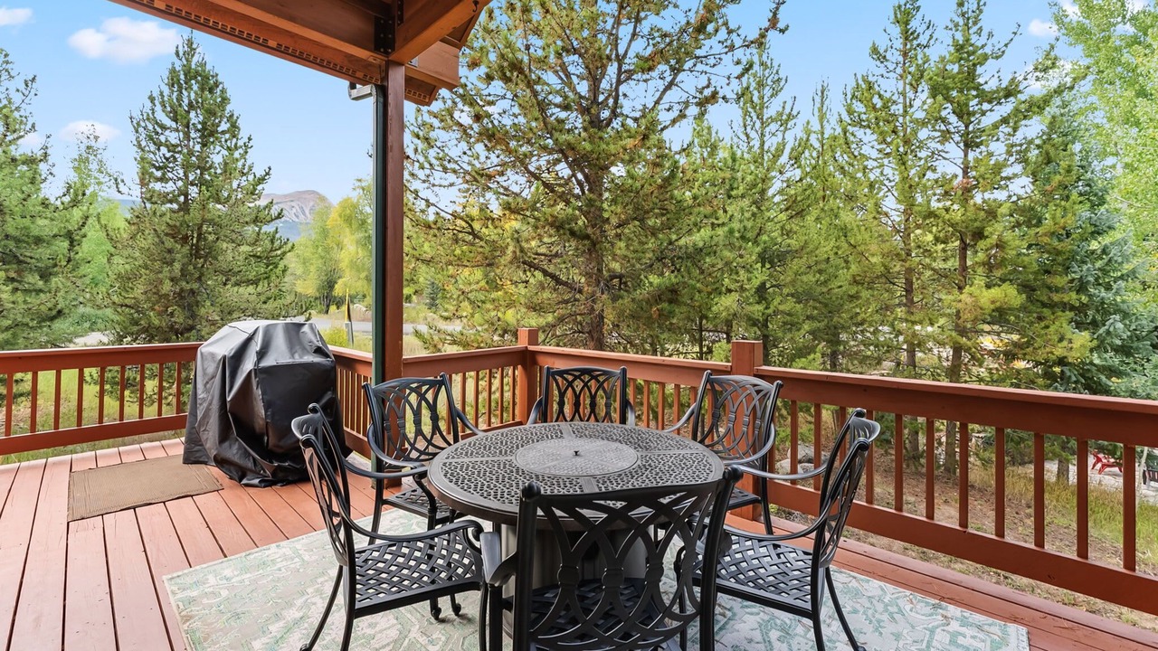 Photo of Outdoor in Three Peaks