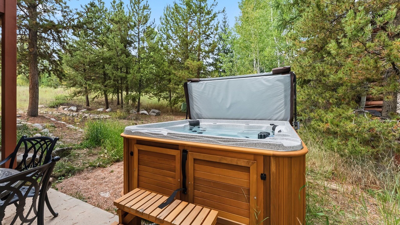 Photo of Outdoor in Three Peaks