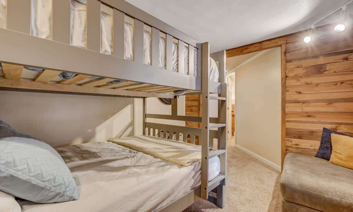 Photo of Bedroom in Cascade-Chipita Park