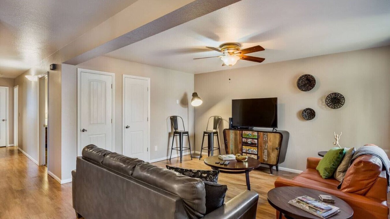 Photo of Livingroom in Old Town West