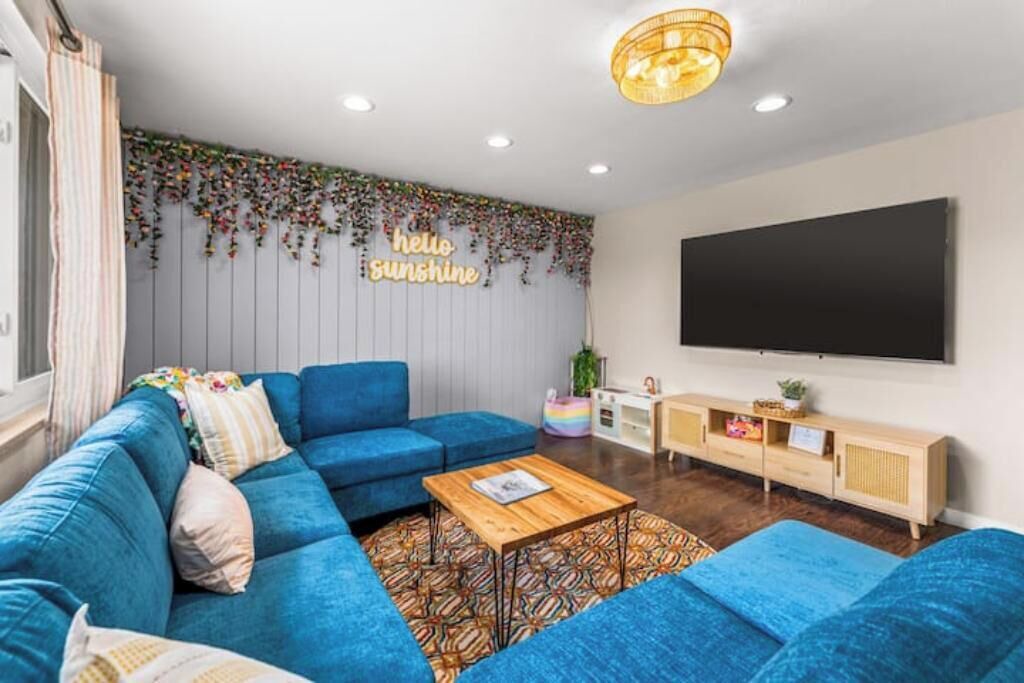 Photo of Livingroom in Lamar Heights Area