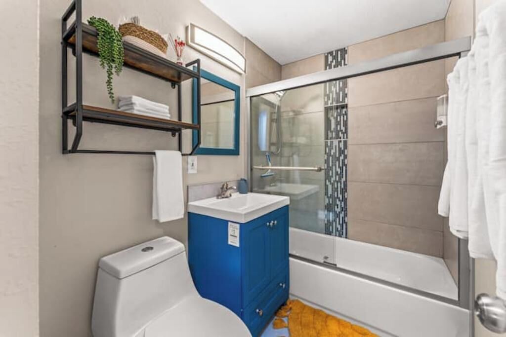Photo of Bathroom in Lamar Heights Area