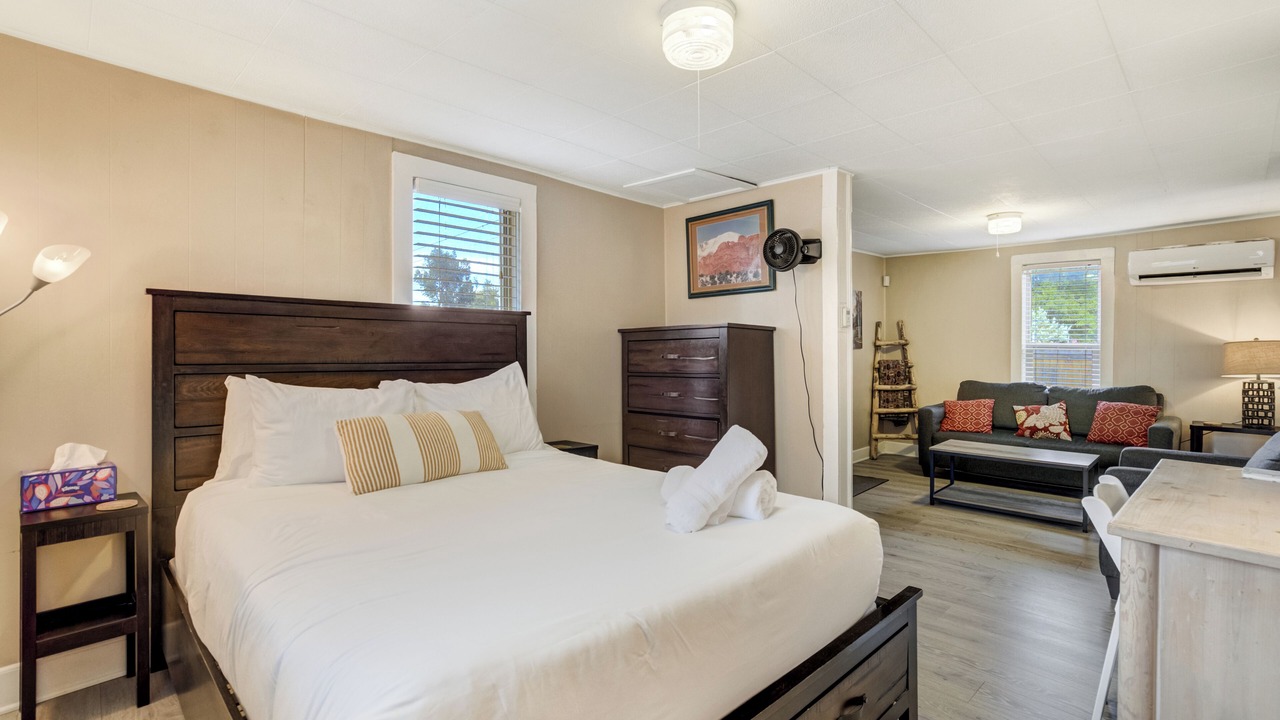 Photo of Bedroom in Downtown Colorado Springs