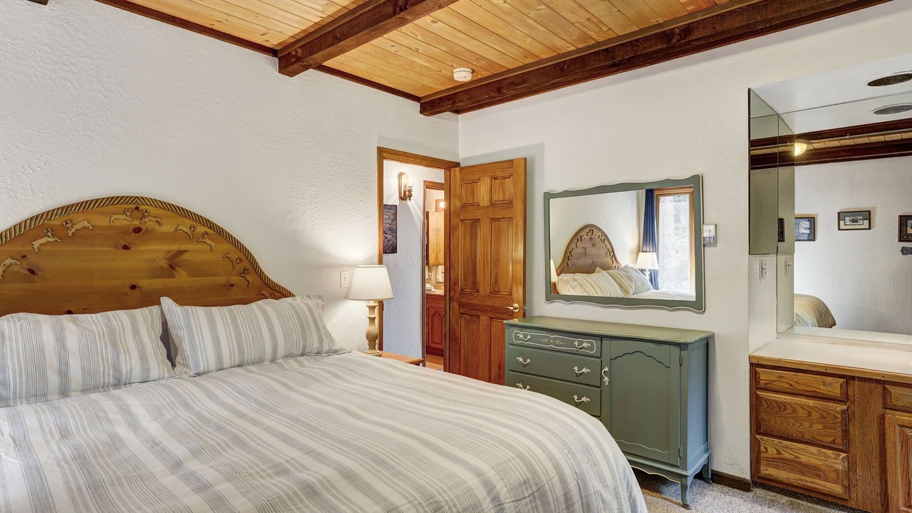 Photo of Bedroom in Breckenridge Heights