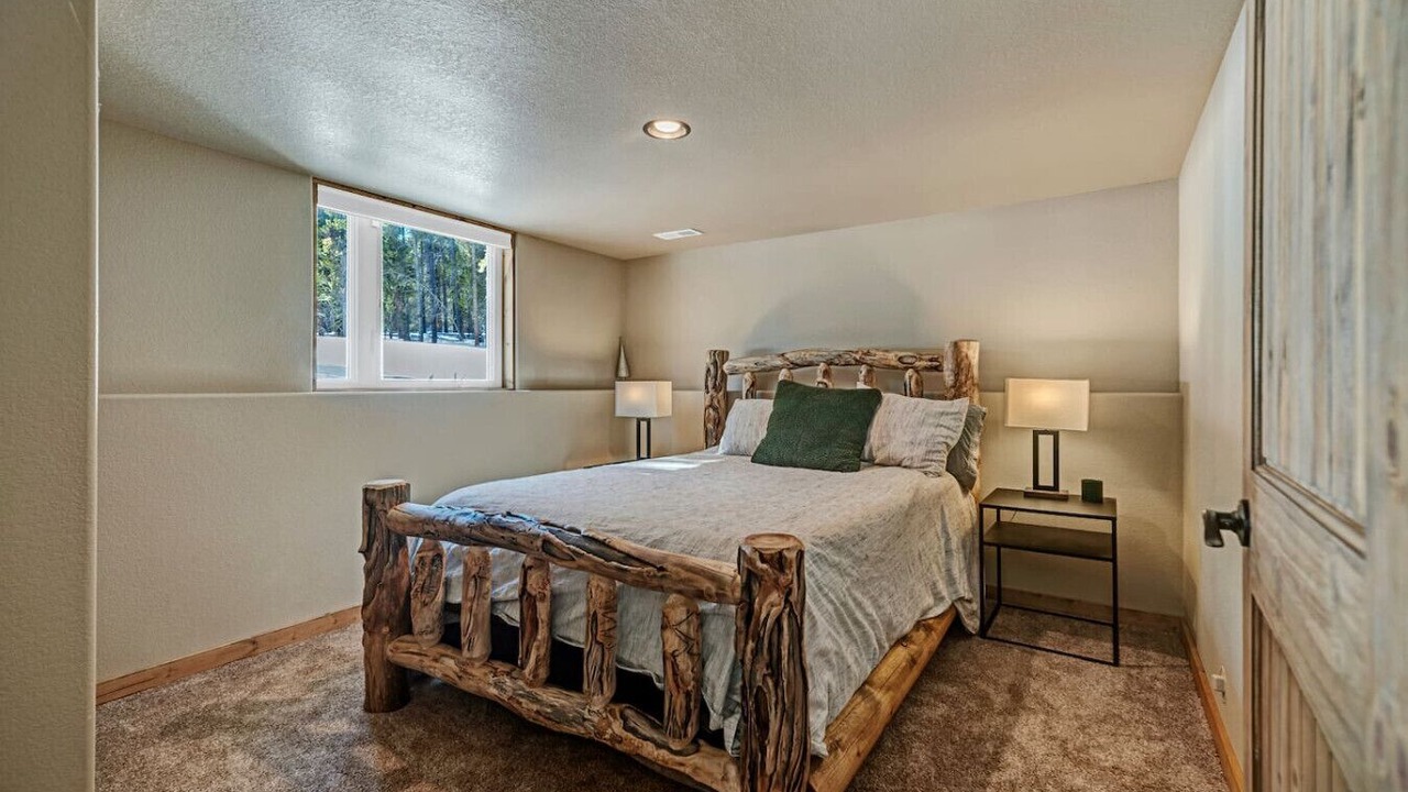 Photo of Bedroom in Valley of the Sun
