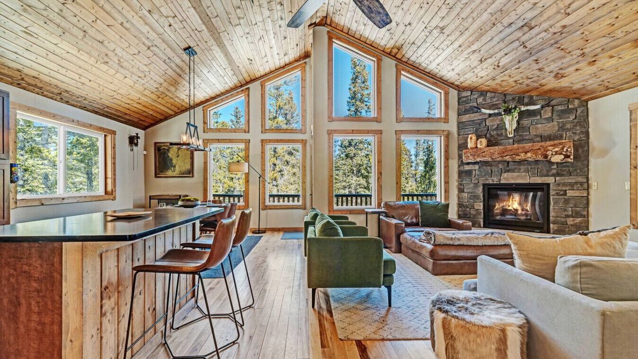Photo of Livingroom in Valley of the Sun