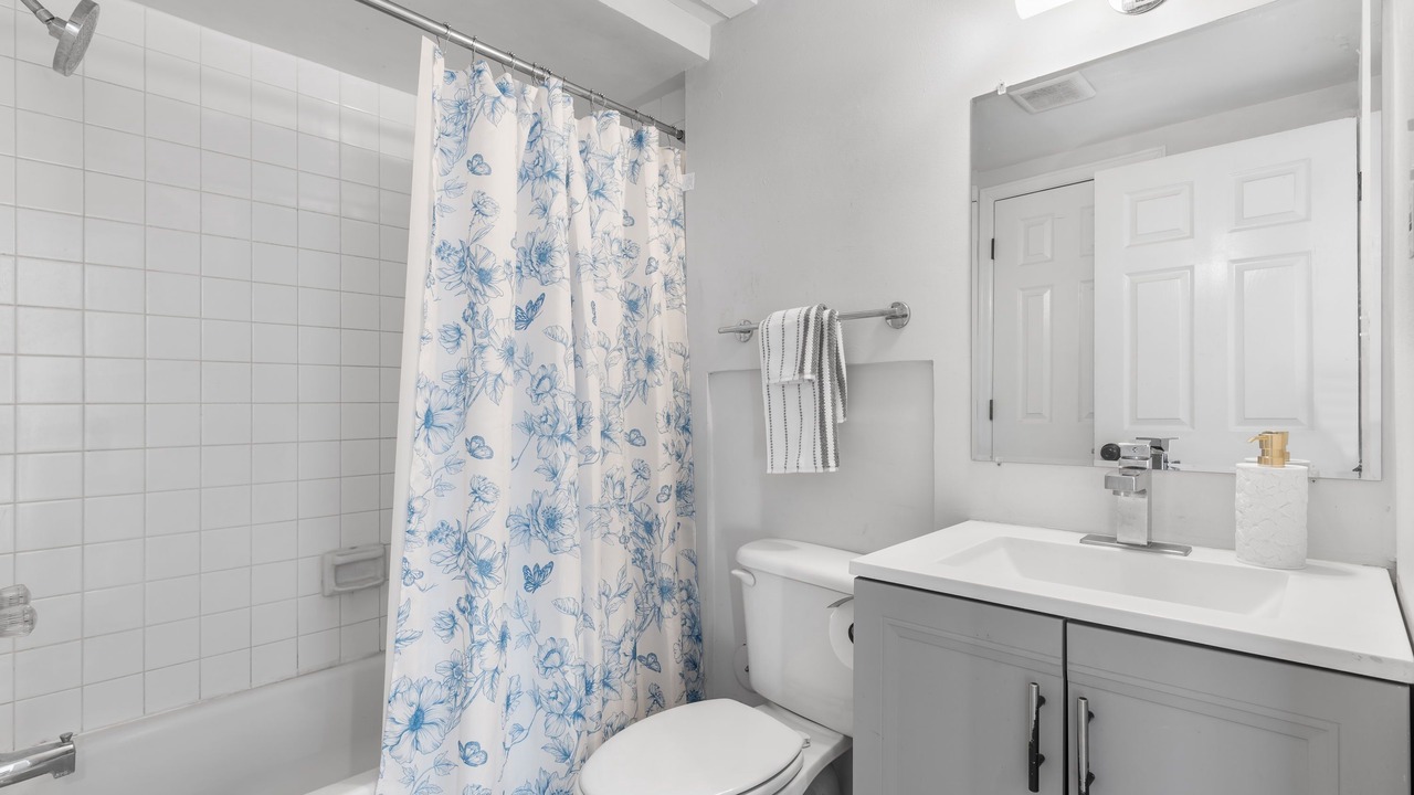 Photo of Bathroom in Heather Ridge