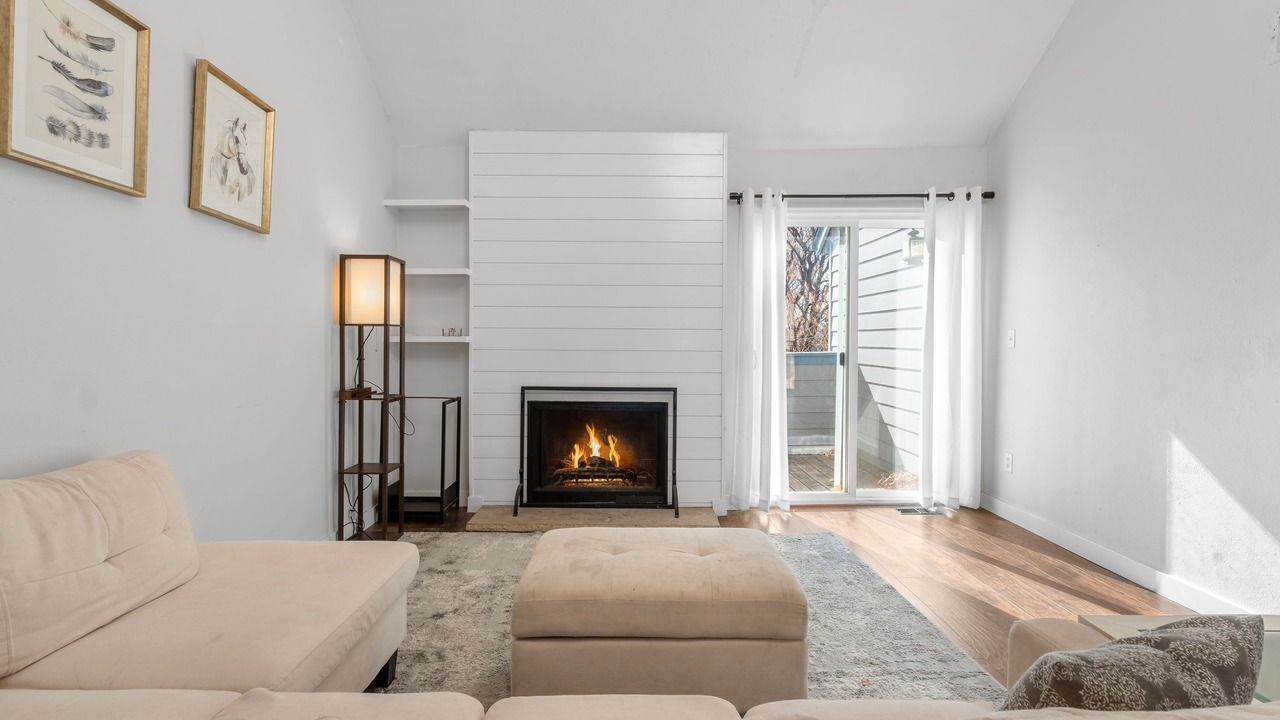 Photo of Livingroom in Heather Ridge