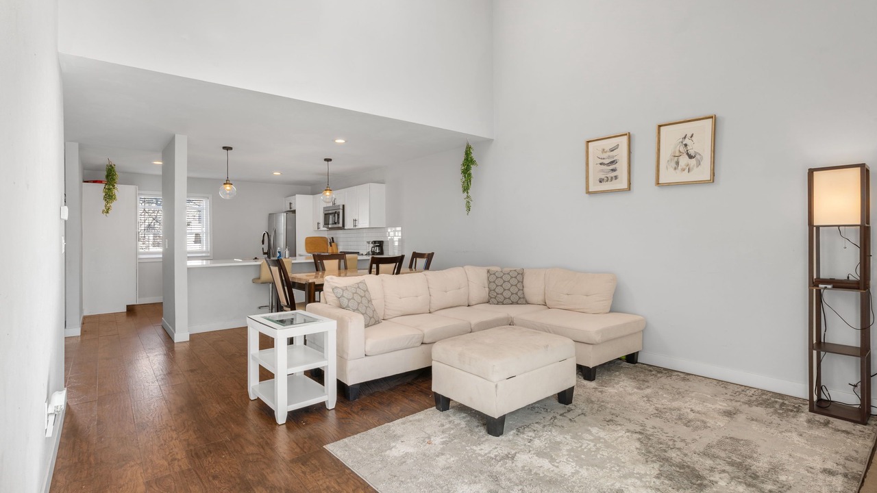 Photo of Livingroom in Heather Ridge