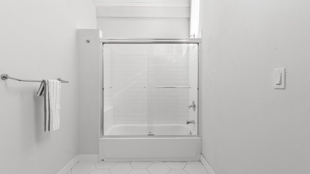 Photo of Bathroom in Heather Ridge