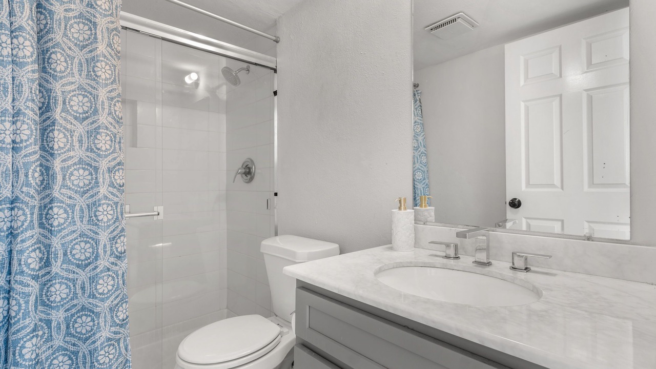 Photo of Bathroom in Heather Ridge