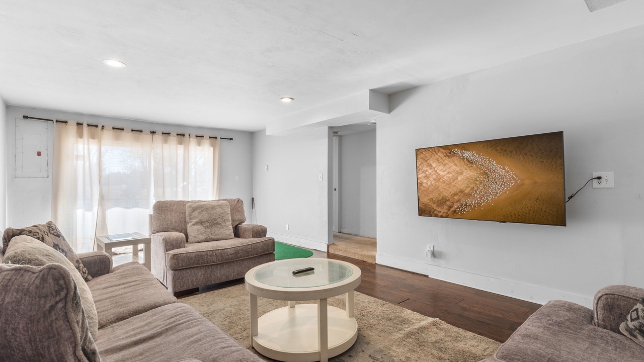 Photo of Livingroom in Heather Ridge