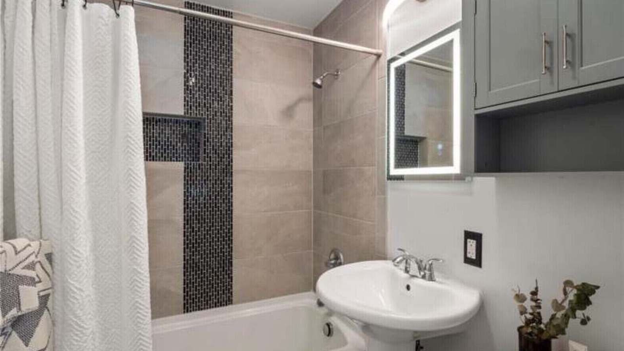 Photo of Bathroom in University Hills