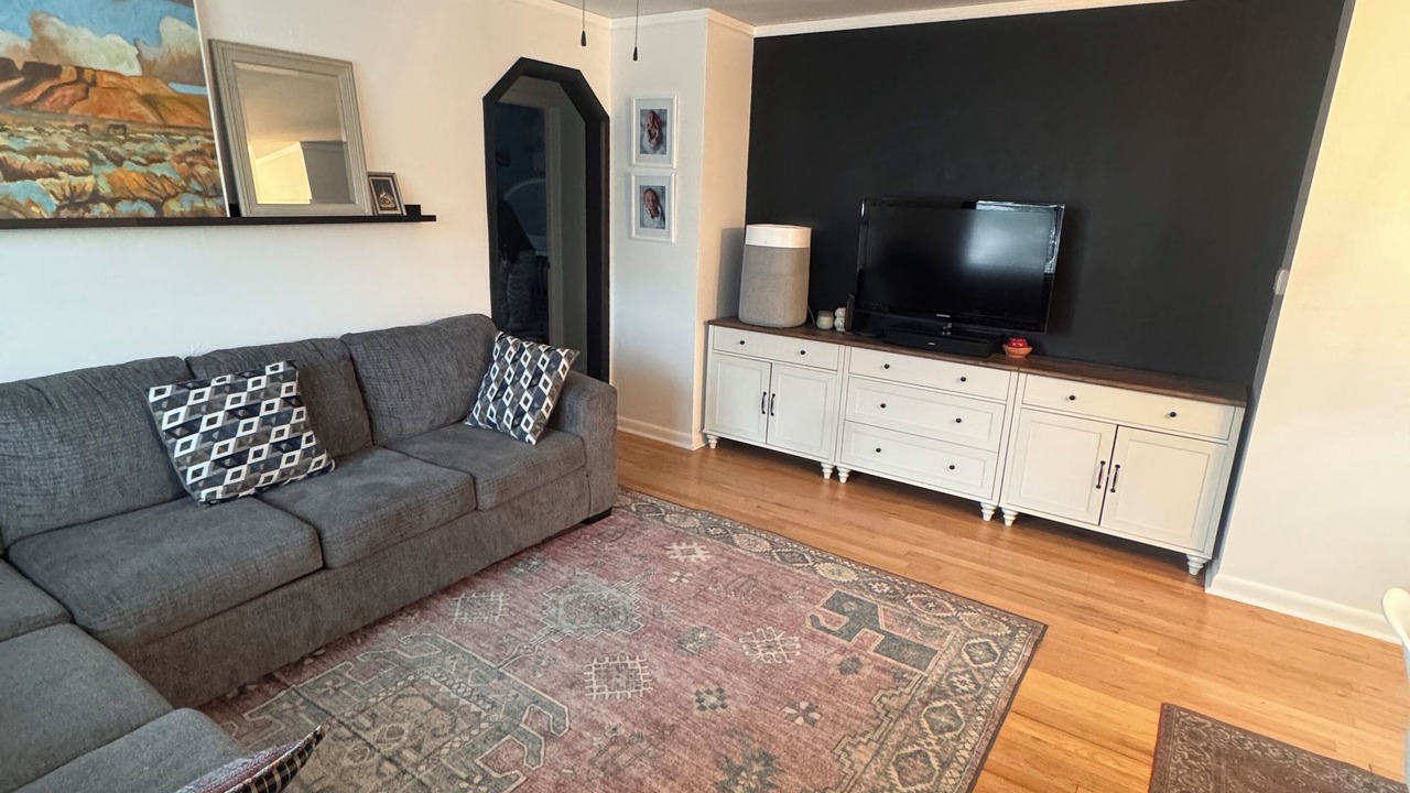 Photo of Livingroom in University Hills