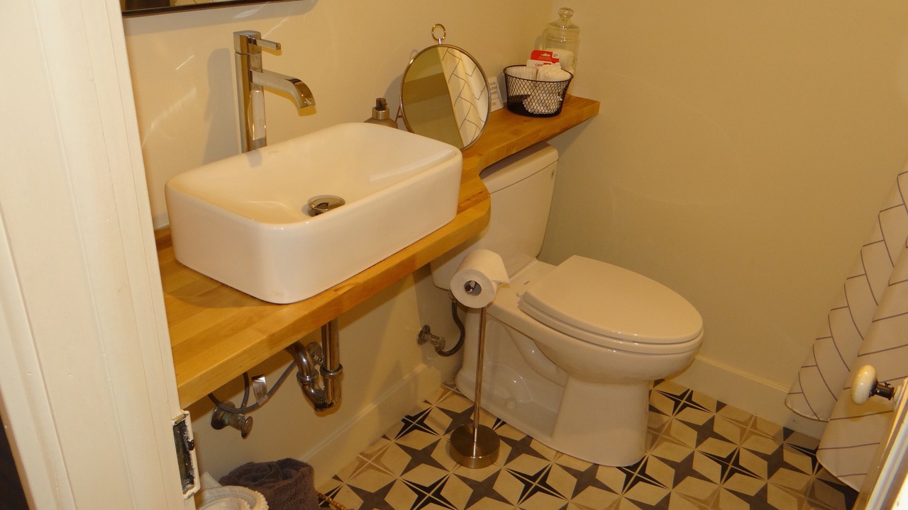 Photo of Bathroom in Congress Park