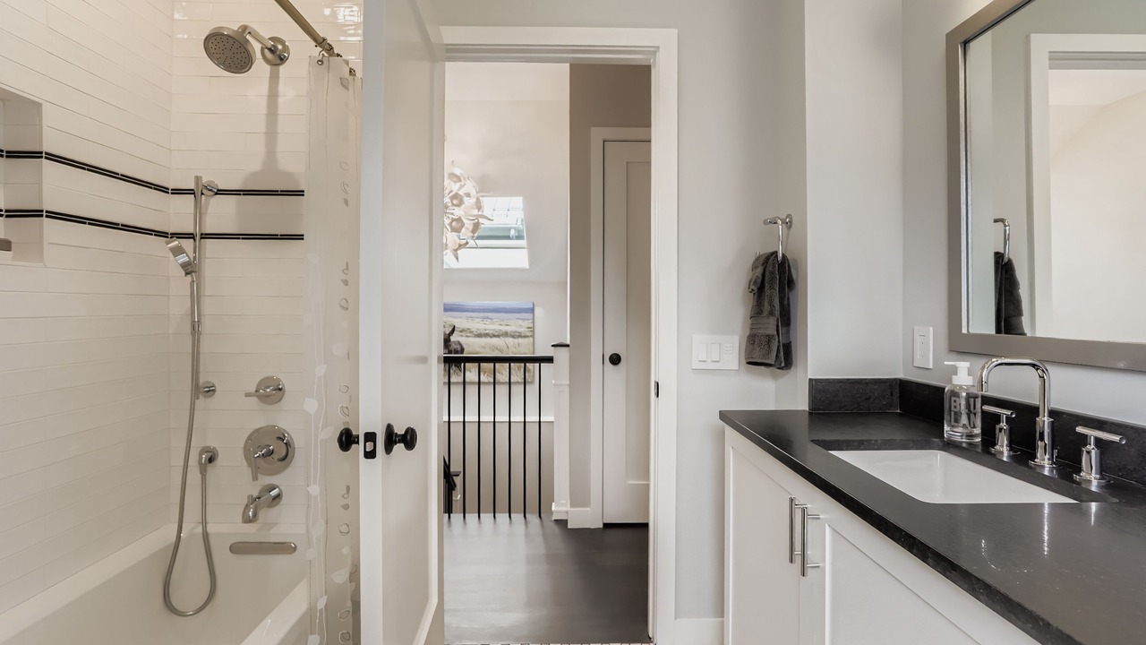 Photo of Bathroom in Newlands