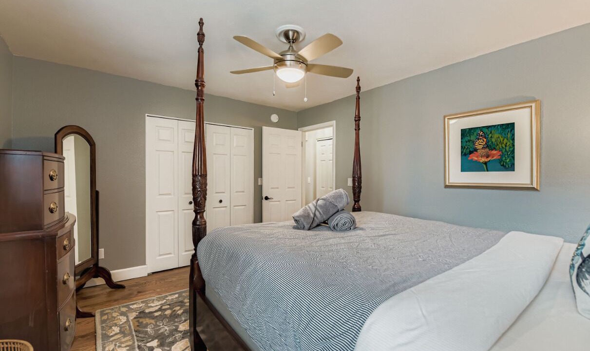 Photo of Bedroom in Frasier Meadows
